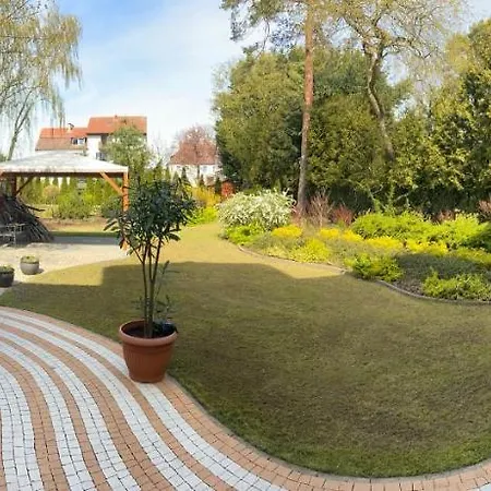 Privatunterkunft Pod Lipami