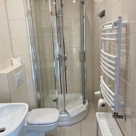 Pod Lipami בית אירוח Świnoujście