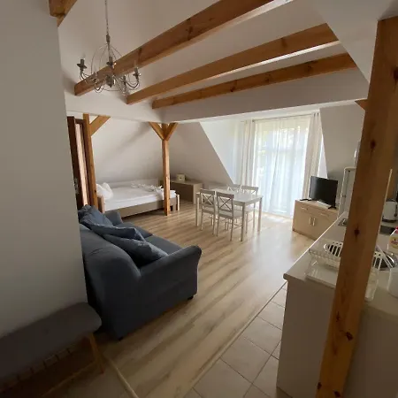 Rum i privatbostad Pod Lipami *