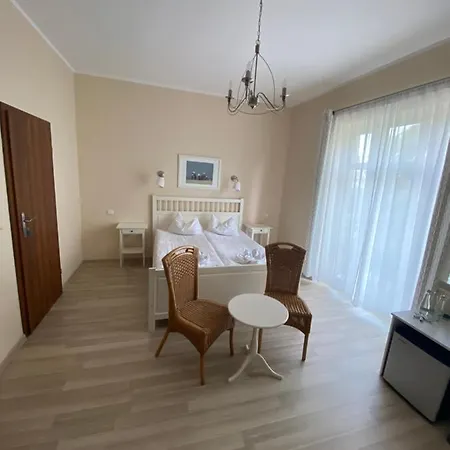 Pod Lipami Svinoústí