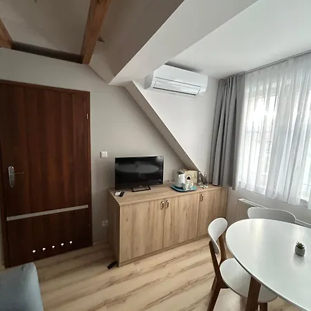 Pod Lipami Privatunterkunft *