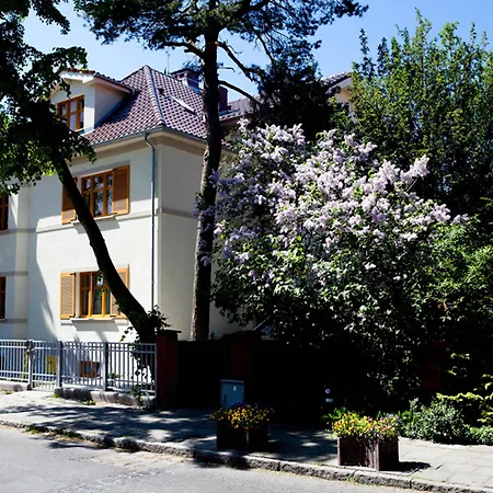 Pod Lipami Kwatera prywatna