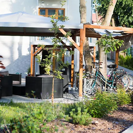 Pod Lipami Kwatera prywatna *